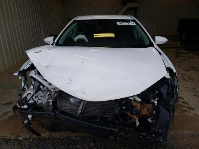 Photo 5 from auction – 2017 TOYOTA COROLLA L with VIN 5YFBURHEXHP583230