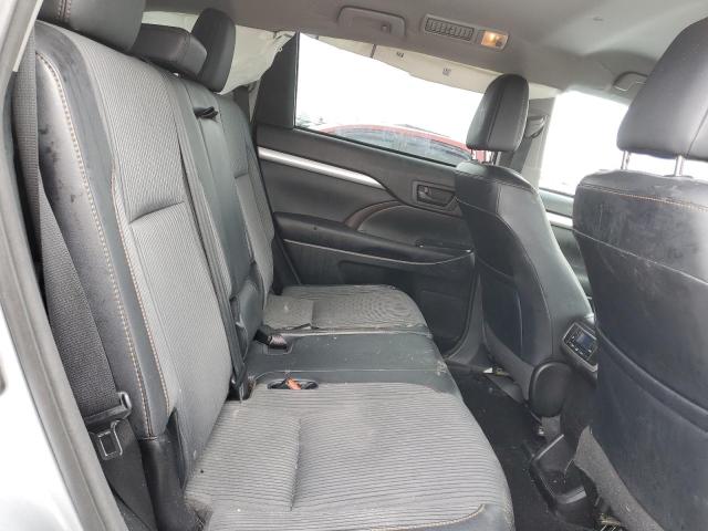 Zdjęcie 11 z aukcji – 2015 TOYOTA HIGHLANDER z VIN 5TDBKRFHXFS147713