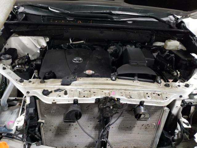 Photo 12 from auction – 2018 TOYOTA HIGHLANDER with VIN 5TDJZRFH9JS820331