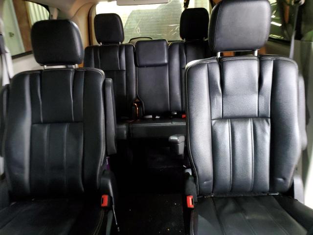 Photo 10 from auction – 2015 CHRYSLER TOWN & COU with VIN 2C4RC1BG7FR534559