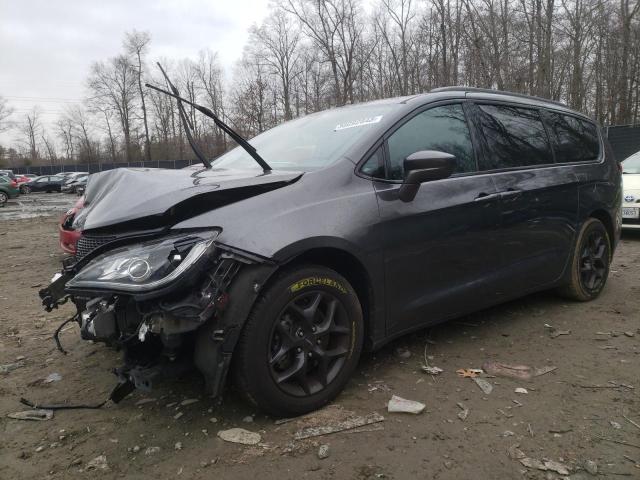 CHRYSLER PACIFICA T 2018 with VIN 2C4RC1EG3JR352247 - Photo from auction