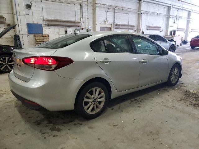 Photo 3 from auction – 2017 KIA FORTE LX with VIN 3KPFL4A75HE153447