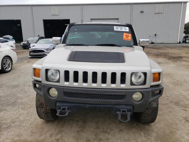 Photo 5 from auction – 2007 HUMMER H3 with VIN 5GTDN13E578236728