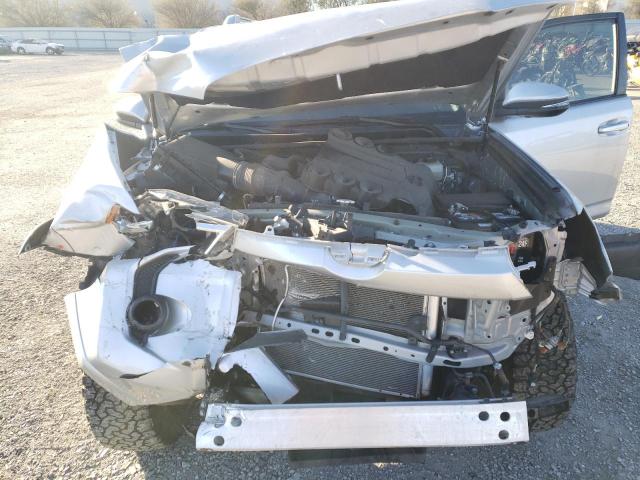 Photo 11 from auction – 2018 TOYOTA 4RUNNER SR with VIN JTEBU5JR3J5587138