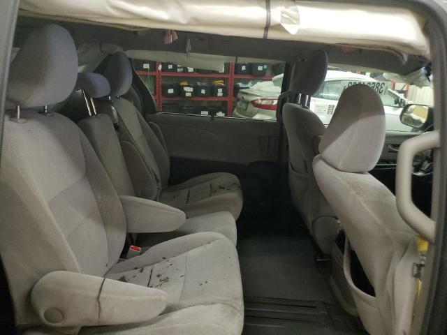 Photo 11 from auction – 2017 TOYOTA SIENNA LE with VIN 5TDKZ3DC4HS844314