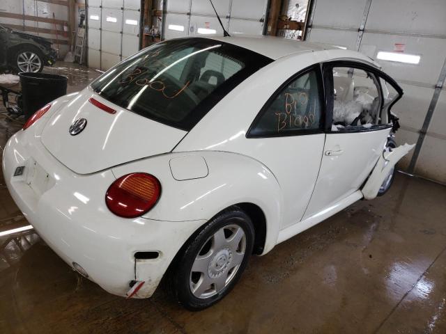 Photo 3 from auction – 1998 VOLKSWAGEN NEW BEETLE with VIN 3VWBF61C4WM010052