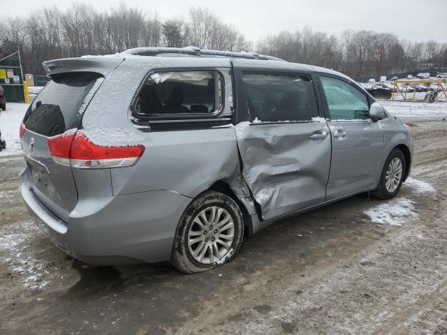 Photo 3 from auction – 2011 TOYOTA SIENNA XLE with VIN 5TDYK3DC4BS146775