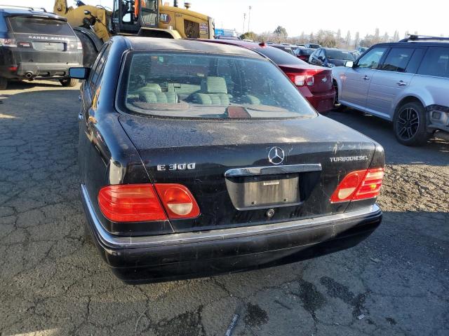 Photo 6 from auction – 1998 MERCEDES-BENZ E 300TD with VIN WDBJF25F2WA494486