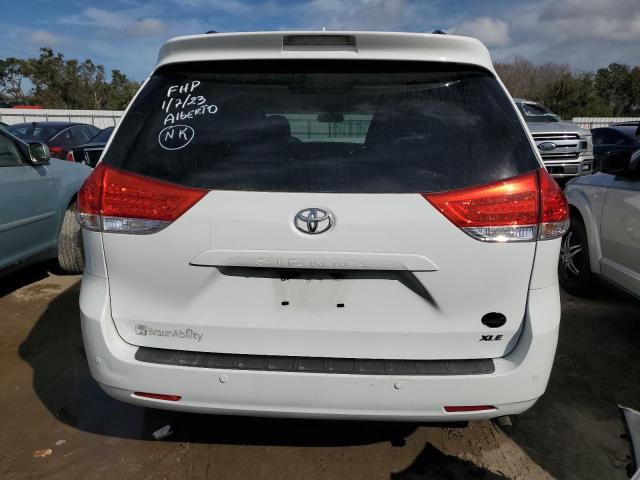 Photo 6 from auction – 2014 TOYOTA SIENNA XLE with VIN 5TDYK3DC8ES407202