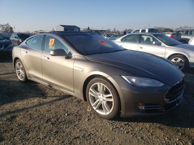 Photo 4 from auction – 2015 TESLA MODEL S 85 with VIN 5YJSA1H11FF095252