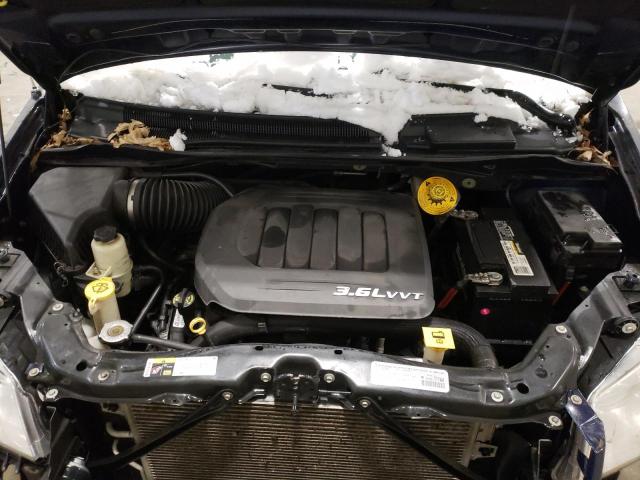 Photo 12 from auction – 2015 CHRYSLER TOWN & COU with VIN 2C4RC1BG5FR545155