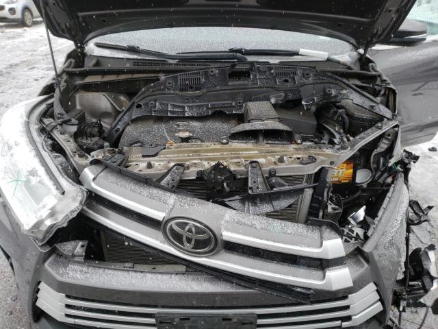 Photo 12 from auction – 2018 TOYOTA HIGHLANDER with VIN 5TDJZRFH9JS838697
