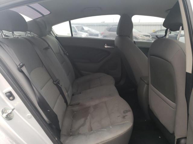 Photo 10 from auction – 2018 KIA FORTE LX with VIN 3KPFL4A74JE196165