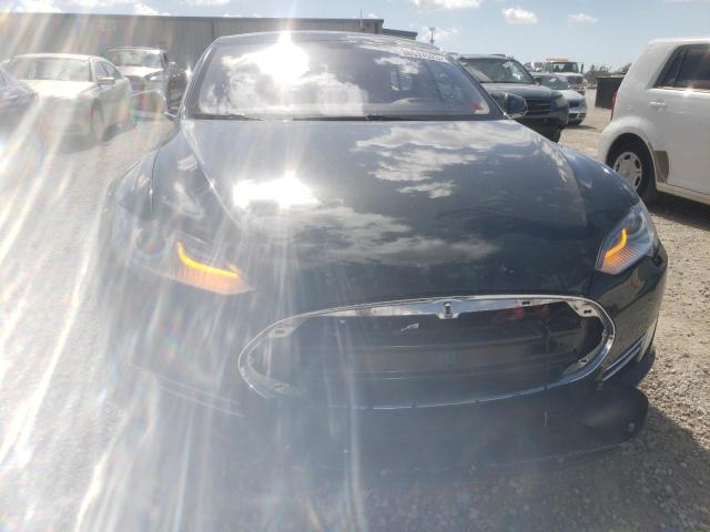 Photo 5 from auction – 2014 TESLA MODEL S with VIN 5YJSA1H12EFP49822