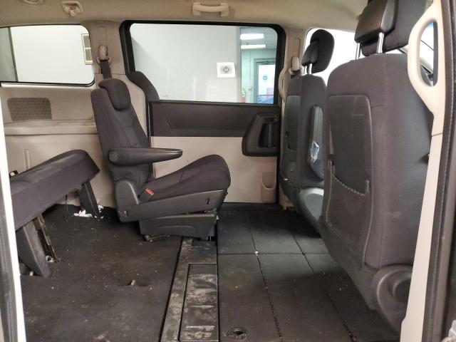 Photo 11 from auction – 2010 DODGE GRAND CARA with VIN 2D4RN4DE9AR385462