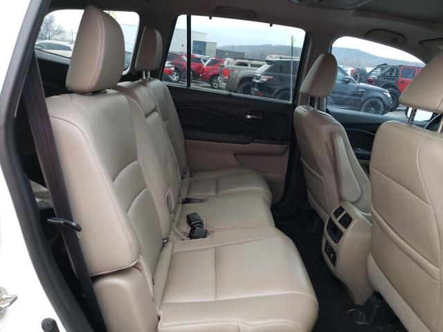 Photo 11 from auction – 2017 HONDA PILOT TOUR with VIN 5FNYF6H98HB000493