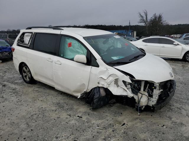 Photo 4 from auction – 2017 TOYOTA SIENNA LE with VIN 5TDKZ3DC7HS809234