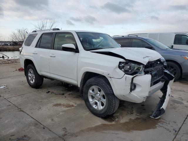Photo 4 from auction – 2020 TOYOTA 4RUNNER SR with VIN JTEBU5JR4L5819443