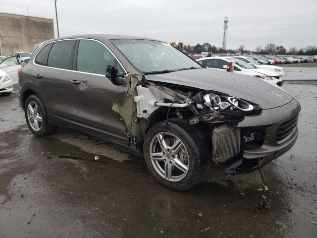 Photo 4 from auction – 2016 PORSCHE CAYENNE S with VIN WP1AB2A28GLA94307