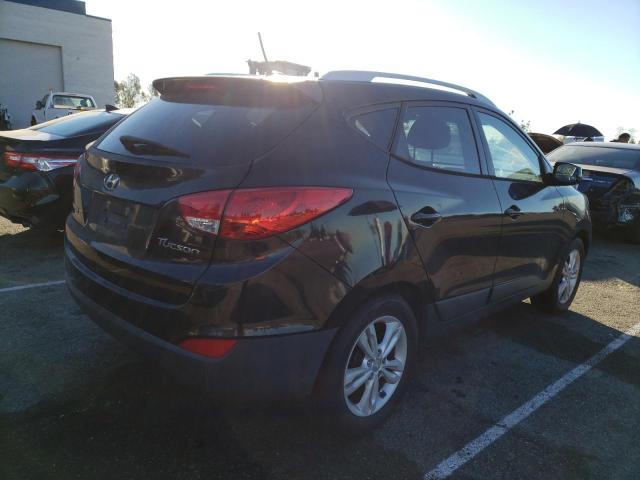 Photo 3 from auction – 2011 HYUNDAI TUCSON GLS with VIN KM8JU3AC3BU260452