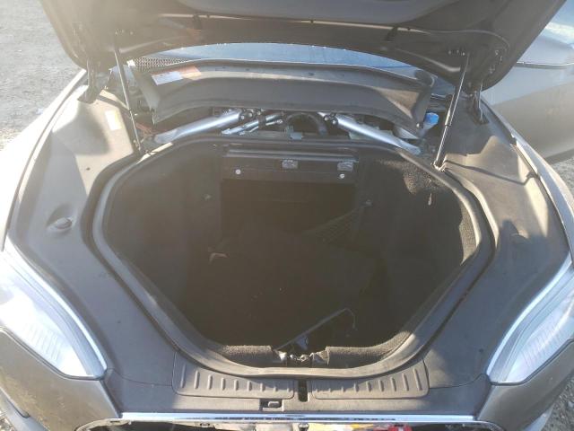Photo 12 from auction – 2015 TESLA MODEL S 85 with VIN 5YJSA1H11FF095252