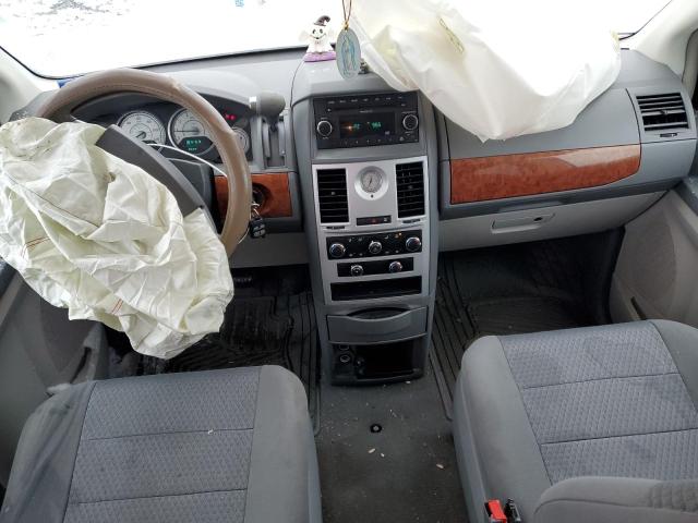 Photo 8 from auction – 2009 CHRYSLER TOWN & COU with VIN 2A8HR44EX9R528369