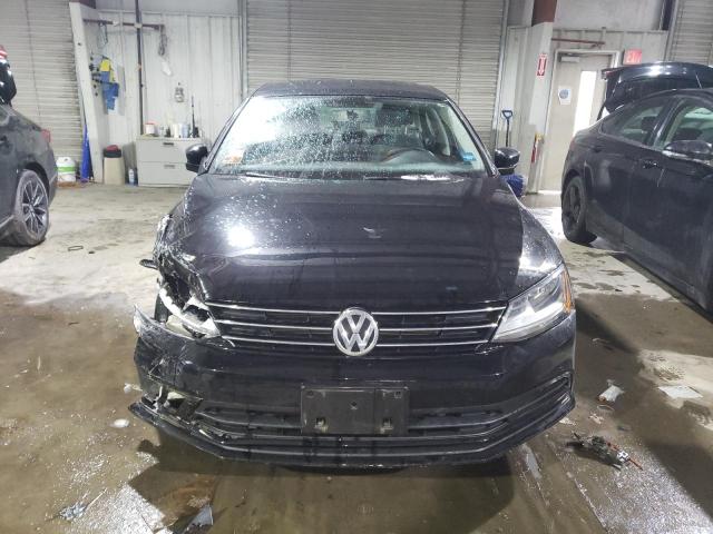 Photo 5 from auction – 2017 VOLKSWAGEN JETTA S with VIN 3VW2B7AJ3HM413328