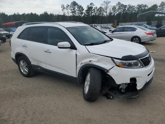 Photo 4 from auction – 2015 KIA SORENTO LX with VIN 5XYKT4A74FG601417