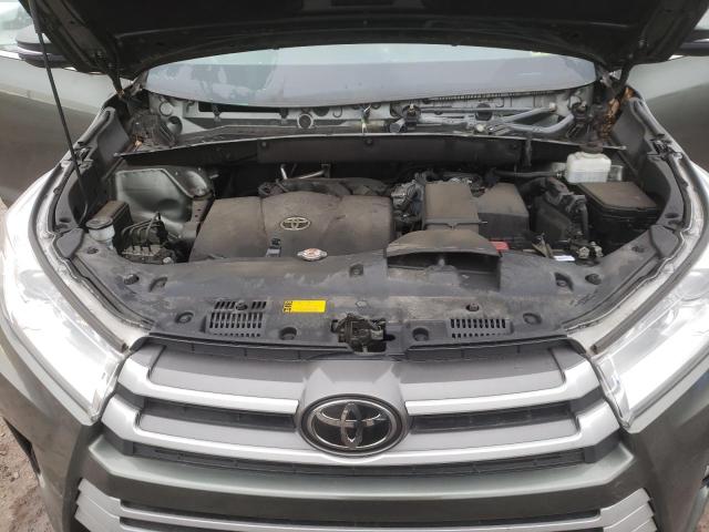 Photo 11 from auction – 2019 TOYOTA HIGHLANDER with VIN 5TDBZRFH7KS971139