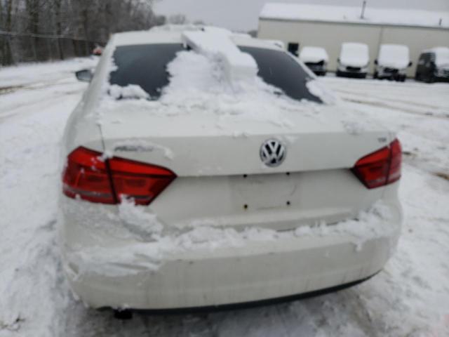 Photo 6 from auction – 2015 VOLKSWAGEN PASSAT S with VIN 1VWAT7A33FC003346