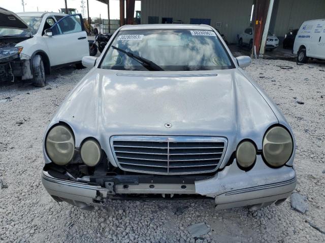 Photo 5 from auction – 2000 MERCEDES-BENZ E 320 with VIN WDBJF65J2YB119724