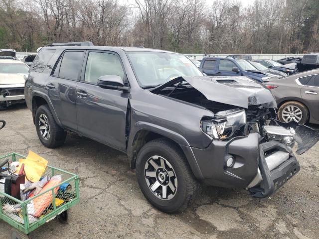 Photo 4 from auction – 2019 TOYOTA 4RUNNER SR with VIN JTEBU5JR2K5664390