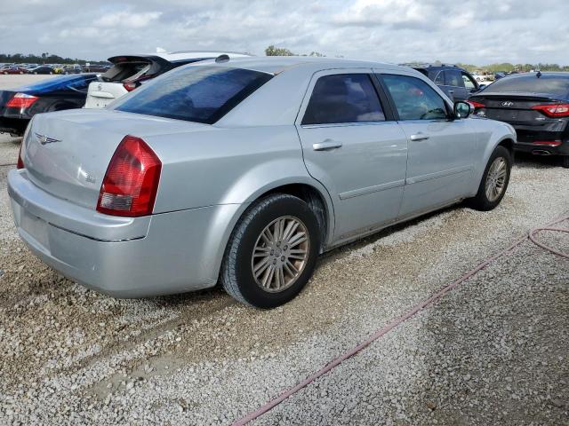 Photo 3 from auction – 2005 CHRYSLER 300 TOURIN with VIN 2C3JA53GX5H649643