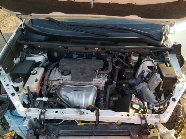 Photo 11 from auction – 2016 TOYOTA RAV4 XLE with VIN JTMWFREV8GJ099320