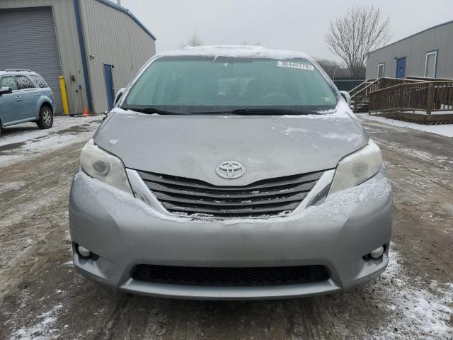 Photo 5 from auction – 2011 TOYOTA SIENNA XLE with VIN 5TDYK3DC4BS146775