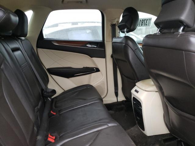 Photo 10 from auction – 2016 LINCOLN MKC RESERV with VIN 5LMCJ3D91GUJ19465