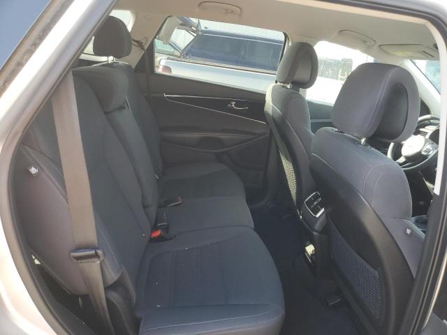 Photo 10 from auction – 2016 KIA SORENTO LX with VIN 5XYPG4A37GG025007