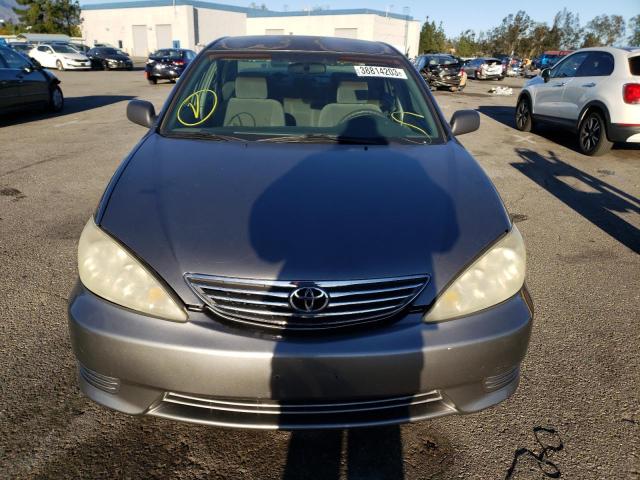 Photo 5 from auction – 2005 TOYOTA CAMRY LE with VIN 4T1BF32K45U609417