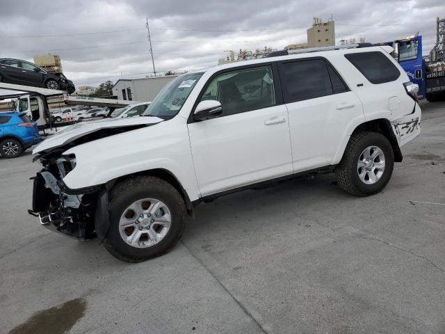 TOYOTA 4RUNNER SR 2023 with VIN JTEFU5JR5P5284372 - Photo from auction