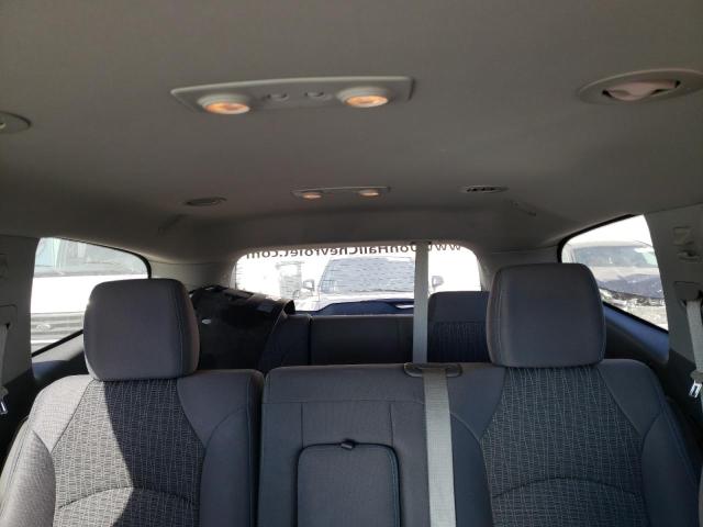Photo 10 from auction – 2017 CHEVROLET TRAVERSE L with VIN 1GNKRFED5HJ170185