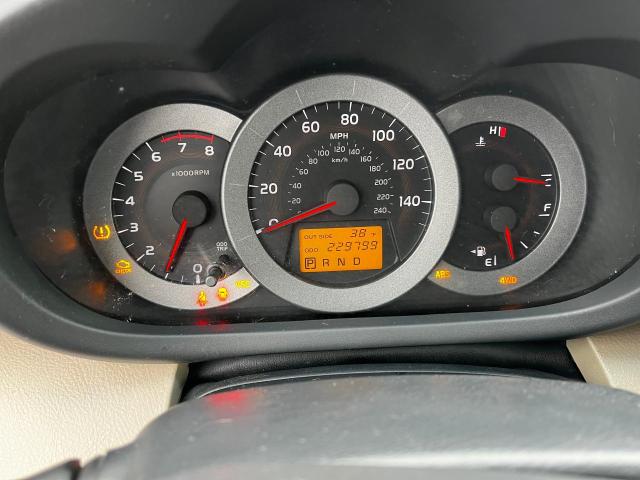 Photo 8 from auction – 2008 TOYOTA RAV4 with VIN JTMBK35V185071294