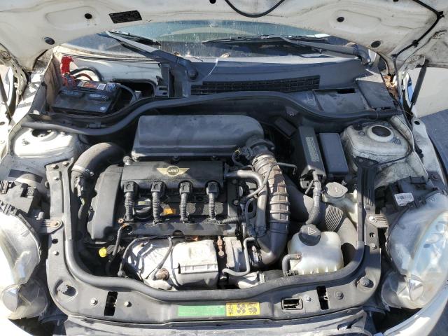 Photo 11 from auction – 2010 MINI COOPER S with VIN WMWMF7C51ATZ70579