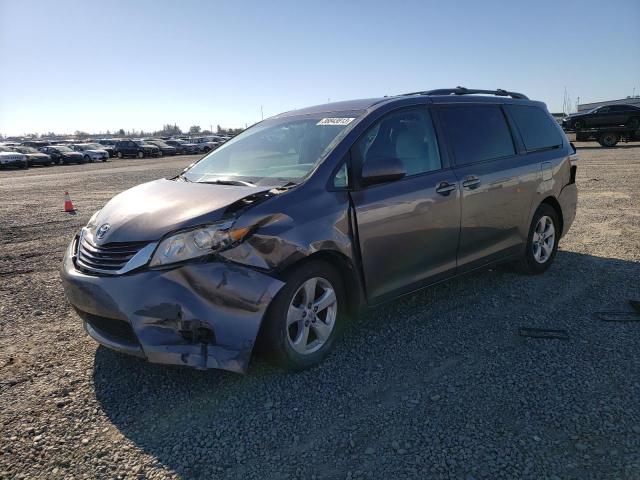 TOYOTA SIENNA LE 2015 with VIN 5TDKK3DC6FS689427 - Photo from auction