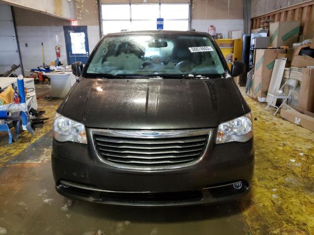 Photo 5 from auction – 2016 CHRYSLER TOWN & COU with VIN 2C4RC1BG2GR205849