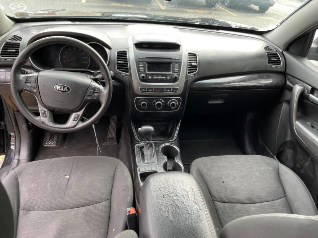 Photo 9 from auction – 2015 KIA SORENTO LX with VIN 5XYKT3A60FG643231