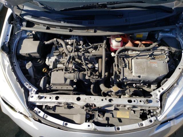 Photo 11 from auction – 2013 TOYOTA PRIUS C with VIN JTDKDTB37D1031946