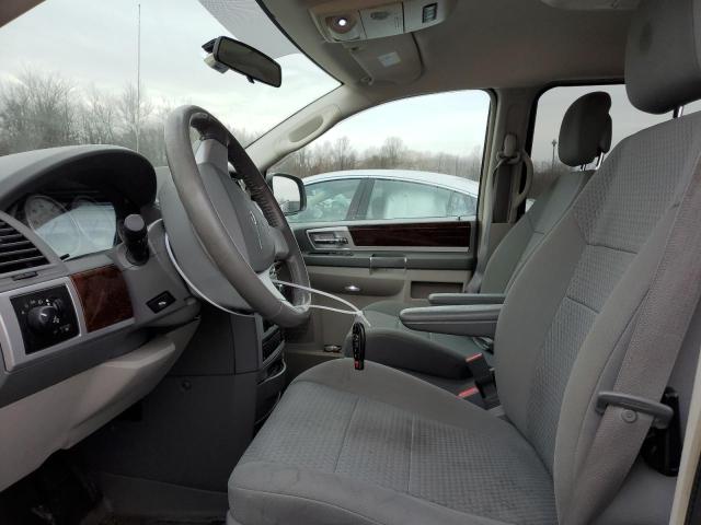 Photo 7 from auction – 2010 CHRYSLER TOWN & COU with VIN 2A4RR5D12AR319415