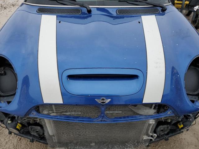 Photo 11 from auction – 2005 MINI COOPER S with VIN WMWRE33425TD94759