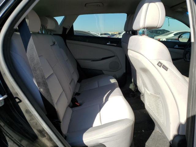 Photo 10 from auction – 2017 HYUNDAI TUCSON LIM with VIN KM8J33A44HU400903
