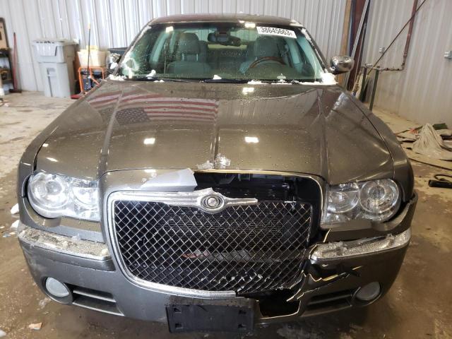 Photo 5 from auction – 2010 CHRYSLER 300 LIMITE with VIN 2C3CK3CV9AH211506